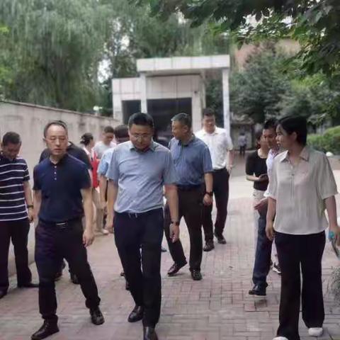 碑林区副区长董晓楠调研督导东关南街街道互助社区国卫复审工作