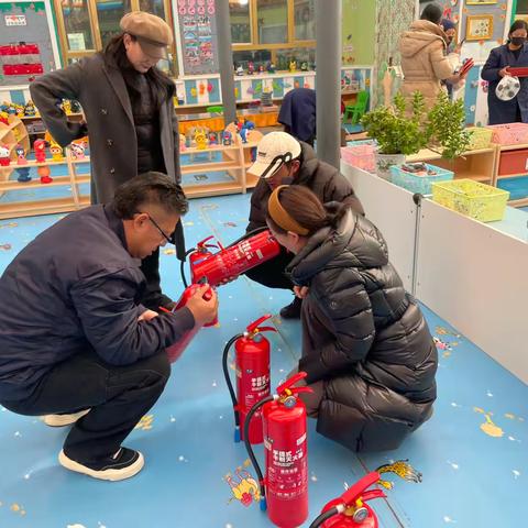 珍秦镇索南岭社区联合镇执法队开展安全生产隐患排查、筑牢辖区安全防线