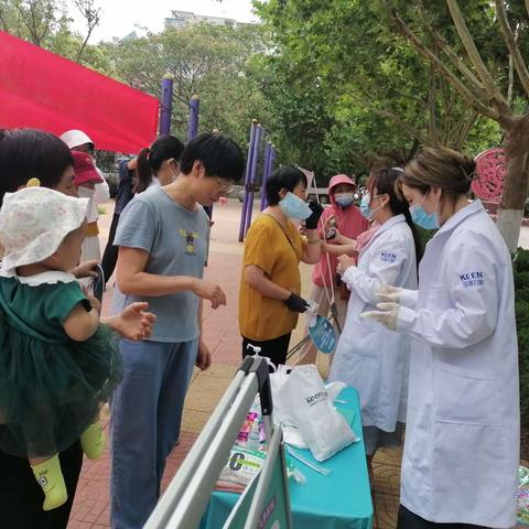 暖心义诊进社区