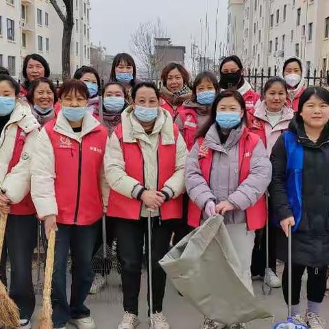 历山街道:学雷锋·爱国卫生我行动