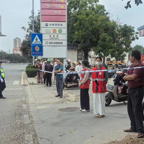 网格员助力自行车环岛比赛 守护赛事安全