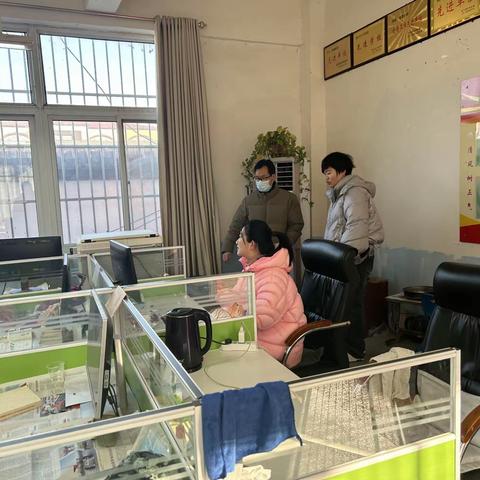 守好安全底线 打造平安校园——东王营乡朱营小学开展校园安全隐患全面排查工作