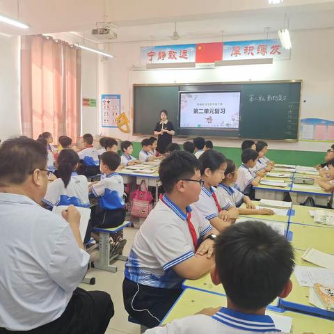 三雁工程进行时–大营中心小学“雏雁”复习观摩交流活动