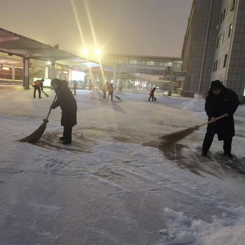 职工全力战冰雪    工会倾情做后盾