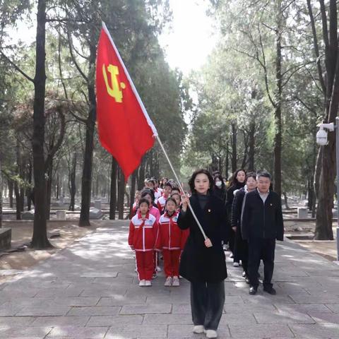 缅怀革命先烈 强国复兴有我——同乐小学赴盘山烈士陵园开展主题教育活动