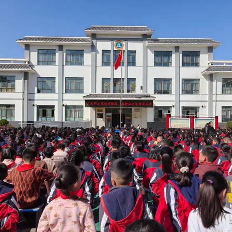 乘春之翼启新学 ﻿以法之光筑未来