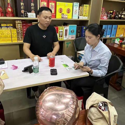 明珠支行春天行动外拓简报