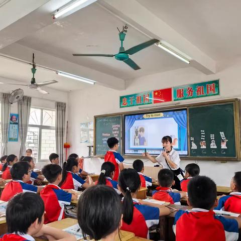 乐学善教促成长，凝心聚力启新程——2025塘蓬镇小学英语新教师业务能力培训活动
