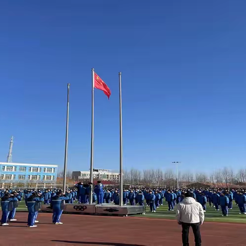 宝龙山蒙古族中学———弘扬雷锋精神   争做时代好少年