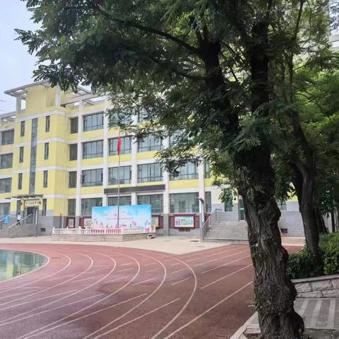 少年郎云程发轫  青衿志踵事增华             ------阳泉市第十六中学校2024届初三毕业典礼