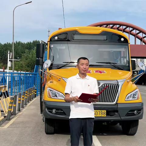 “童心向党·红色传承”党史进校车活动正式启动