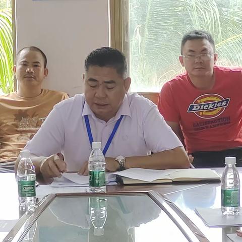 海坡社区召开干部队伍教育整顿动员部署会议