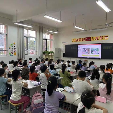 【八一雅正思政】建三雅校园  育正气少年——西宁市八一路小学德育评价主题活动 第7期“伸伸手，弯弯腰”——争做环保小卫士