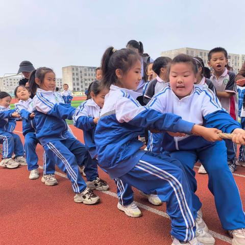 阳光体育，伴我成长——临清市永青实验学校小学部开展春季趣味运动会