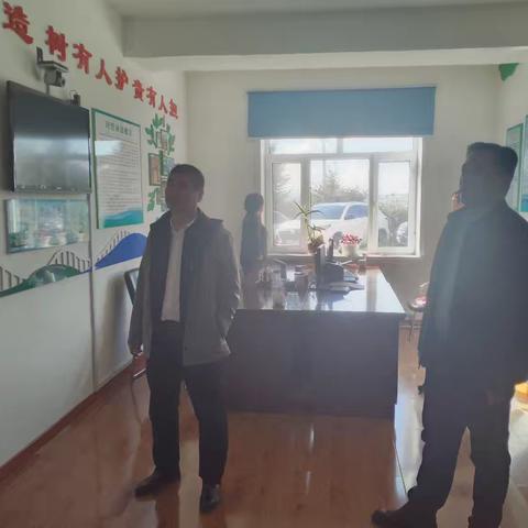 资源监督办赵升安副主任深入河湾林场检查督导森林资源管理工作