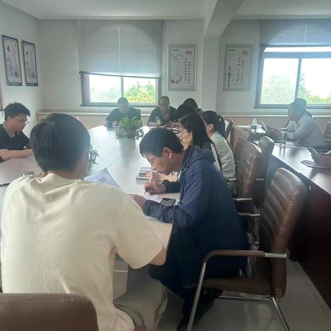 周山供电所支部党员统一活动日开展情况