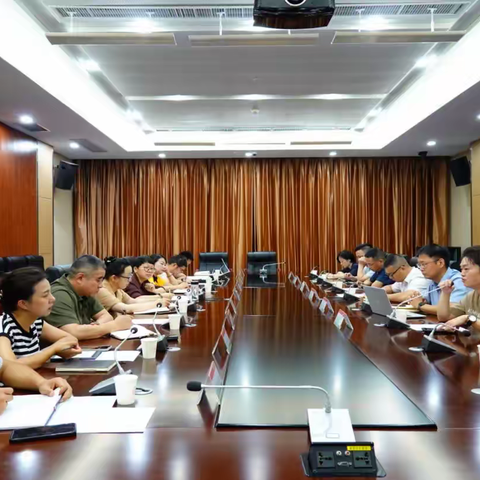 走进企业家会客厅：东西湖区工商联联合 多部门开展促进演唱会经济研讨会