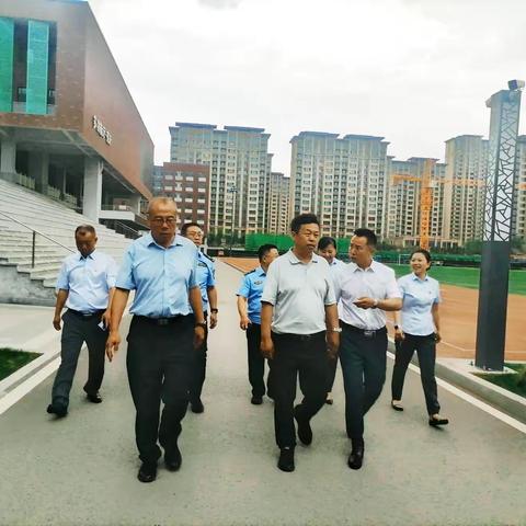 张志强副区长督导检查超市、酒店、学校食品安全“两个责任”落实情况