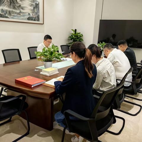 观山湖支行党支部召开学习贯彻习近平新时代中国特色社会主义思想主题教育专题组织生活会