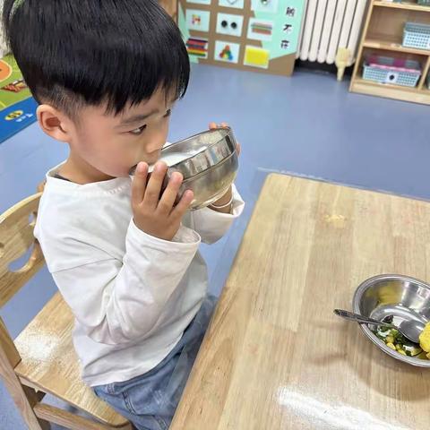 满“新”欢喜 遇见你——榆林高新区第四幼儿园2023级小班适应活动