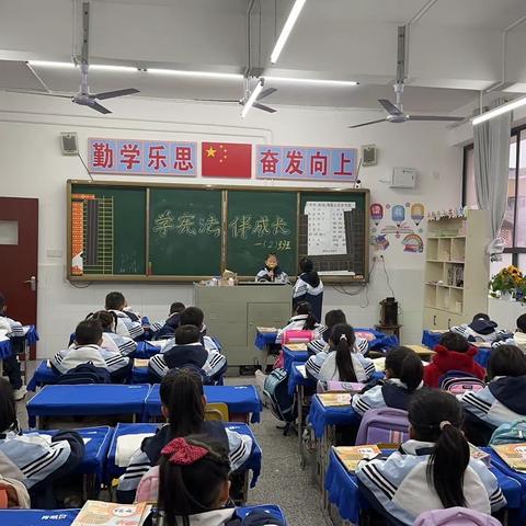 🎊【多彩十二月，，快乐“美”一天】🎊—龙凤中心小学2023级102班十二月月总结