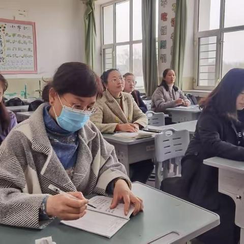 【实验  简讯】同心同力协同发展 联网联教开创新篇———实验小学分校教师观看“同课异构”教研活动纪实