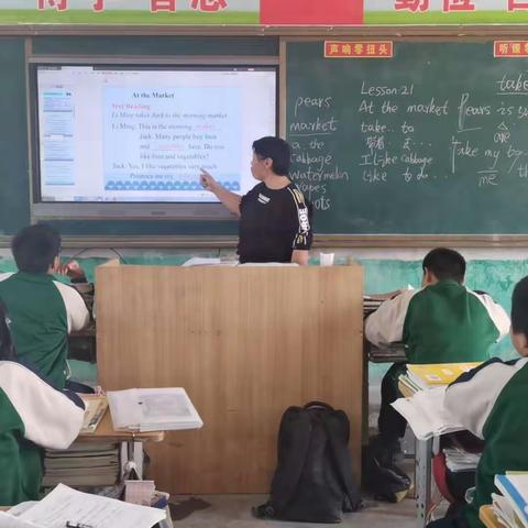 关爱学生，幸福成长！让教学有温度，让教研有深度，用心教研，用爱传递____记倪辛庄中学英语教研活动