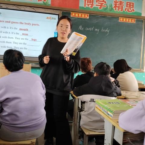 秋韵润“教”，“研”香满室 ——— 倪辛庄中学英语教研活动