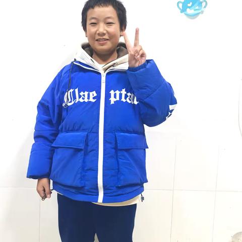 不经一番寒彻骨，怎得梅花扑鼻香。 ——记 170 班男子篮球赛