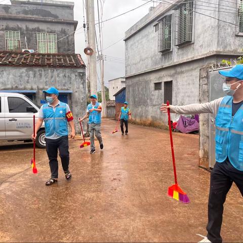 临高调查队开展“创文创卫日”活动