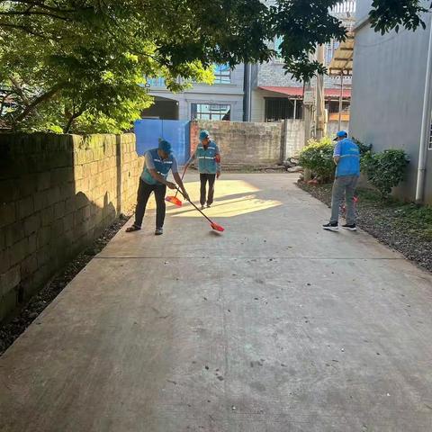 临高调查队开展“创文创卫”暨“粽”情陪伴志愿服务活动