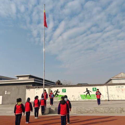 [耿集中心小学   每月一事] 女童保护国旗下讲话