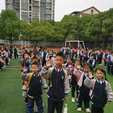 旅行开眼界，研学使成长——94班研学旅行记