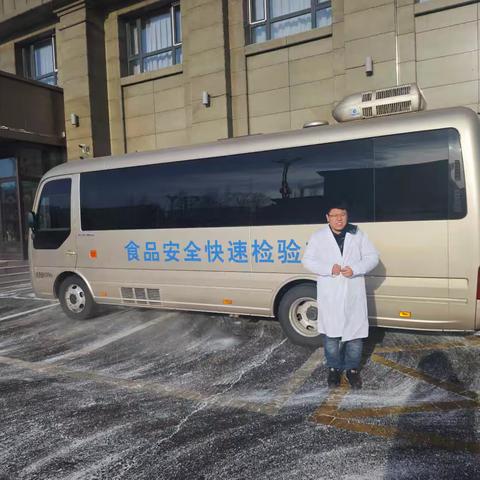 海伦市场管理局开展餐饮快检，为“两会”护航