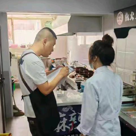 海伦市场局深入推进“你点我检”进农村服务活动