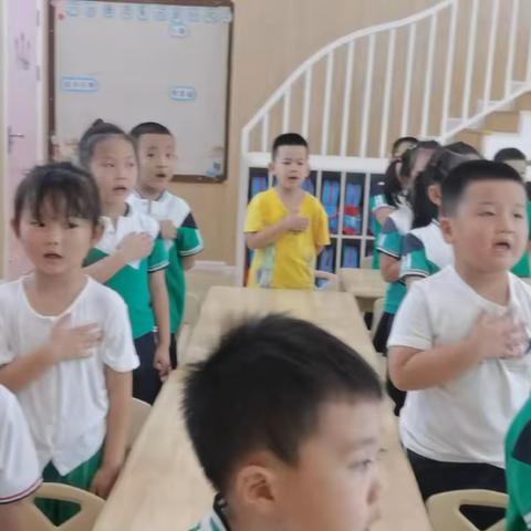 1+1幼儿园秋季开学典礼——童三班