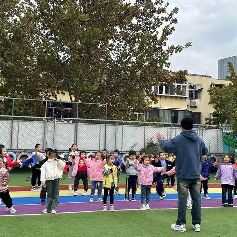 甜甜幼儿园🌻德知二班 篮球课🏀