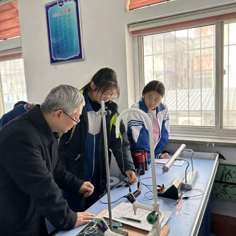 油田五中九年级三班物理实验课