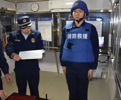 查隐患 保平安——银桥大道消防救援站开展营区安全隐患排查