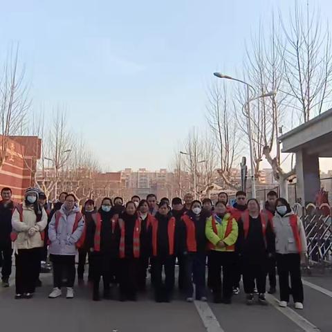 【用心护学，用爱站岗！】 ———1.1班爱心家长校外执勤篇