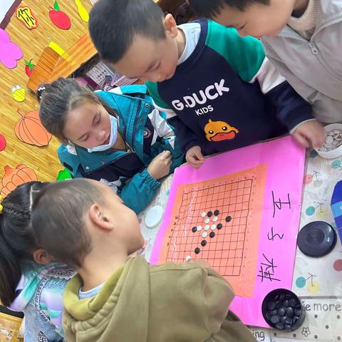 爱上幼儿园，快乐每一天。   记录📝明德班十月🦌