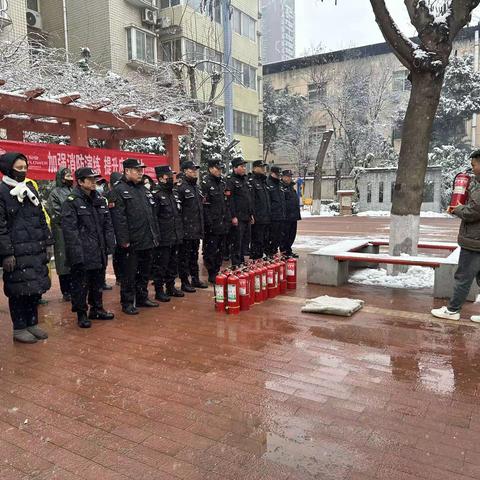 实践出真理丨“预防为主、防消结合”—渭滨社区组织开展消防演练