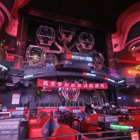 莲湖区文旅体局联合区应急管理局、区消防救援大队开展全区文化市场消防演练及安全培训