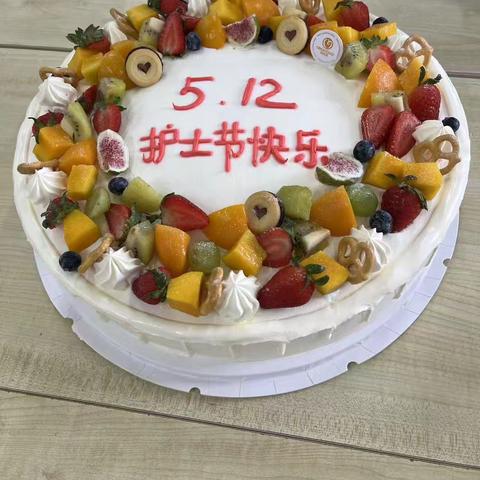 县卫健委王凯主任莅临我院开展国际护士节慰问及口腔科指导工作
