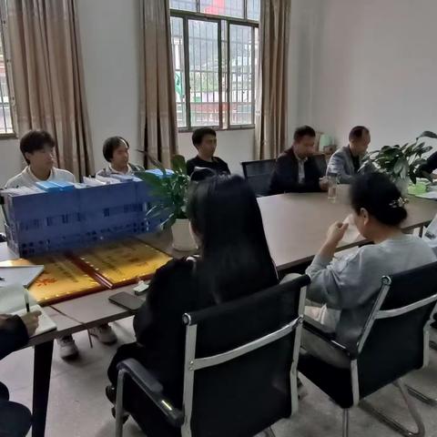 励志拼搏  “赢”战期中——铅山县陈坊中学期中考试工作布置会