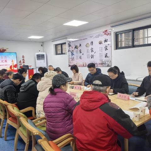 走基层、解难题、办实事：特色街区中心深度参与社区共建联席会议