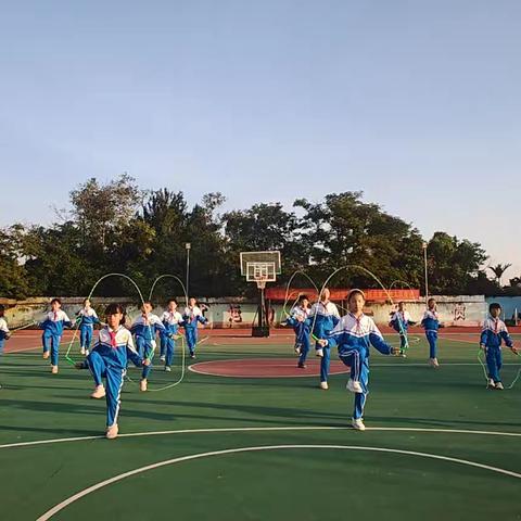 城东小学“花样跳绳”课后服务简报