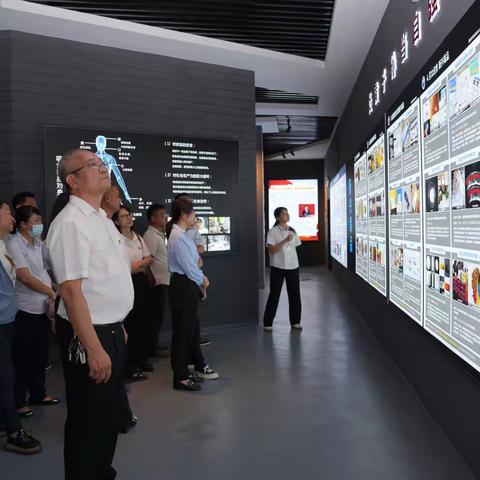 县环投集团党支部联合开展铸牢禁毒防线 守护“无毒”蓝天—主题党日活动
