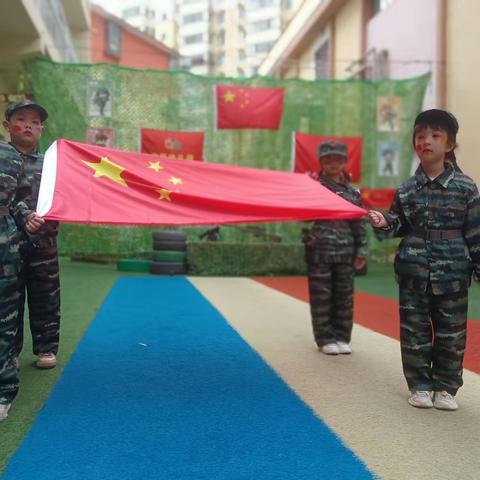 启蒙幼儿园庆六一“海陆空大兵小将”大型亲子主题活动。