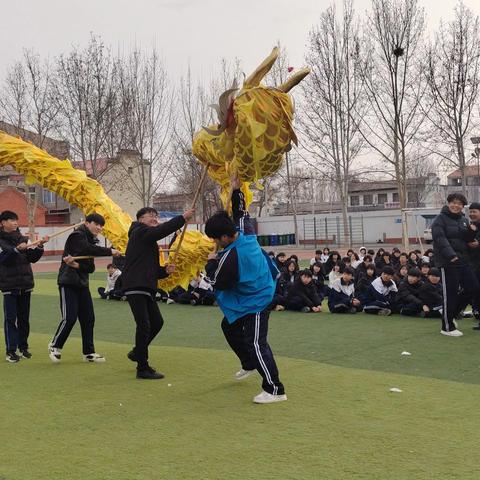 “绳”采飞扬展风华，力拔山河竞青春 —槐桥镇中学元旦师生活动
